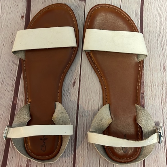 Womens Flat Sandals - Picture 4 of 9